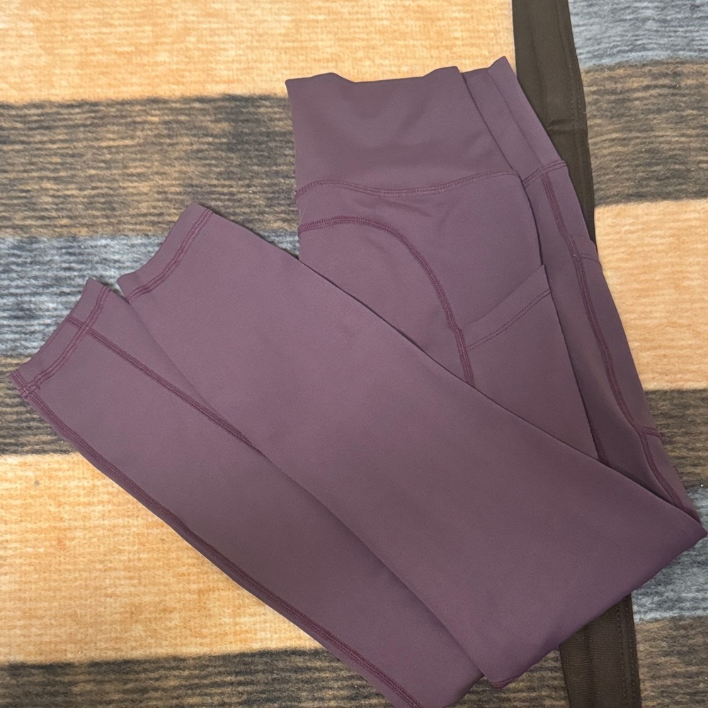 Cnc purple/dark maroon leggings w pockets SZ M EUC